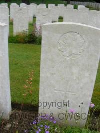 Etaples Military Cemetery - Fournier, D
